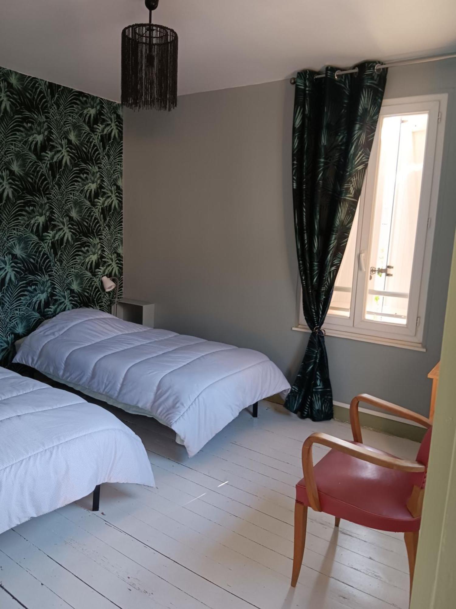 Auberge Des Chemins 모이작 외부 사진